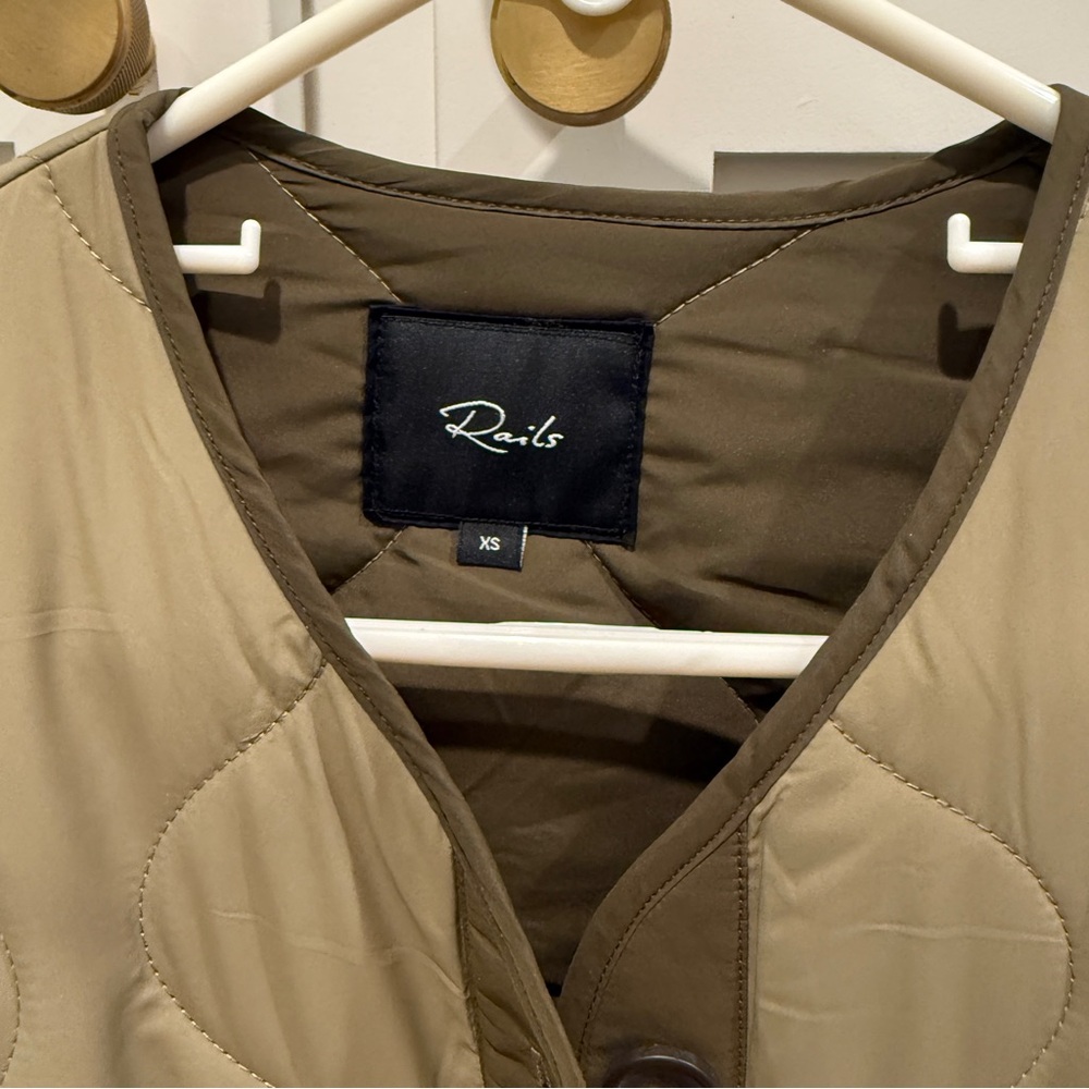 Rails Olive Quilted Puffer Jacket - Picture 10 of 10